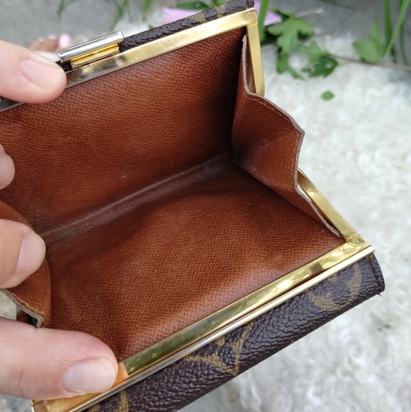 Louis Vuitton Wallet - Picture 8 of 13